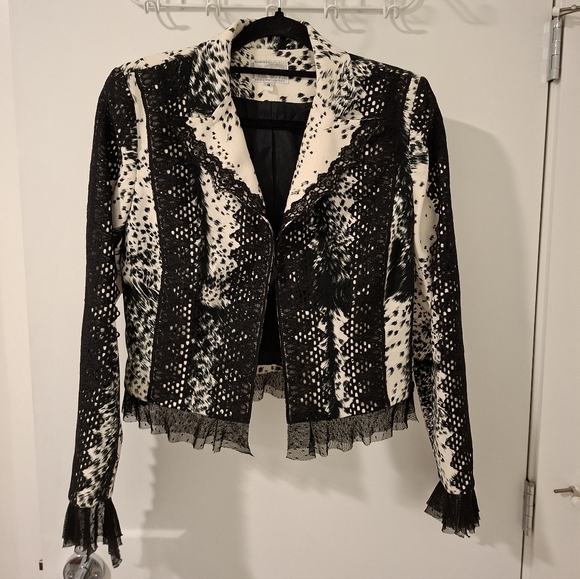 Alberto Makali Jackets & Blazers - Alberto Makali Women's Lace & Pony Print Jacket with Hidden Closure (Size US 4)